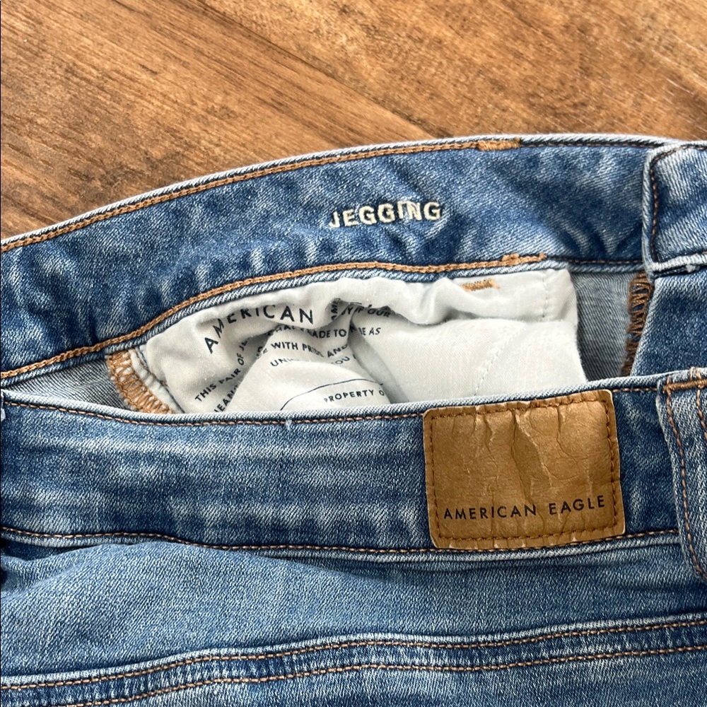 American Eagle Outfitters Light Blue Skinny Jeans - Picture 7 of 7